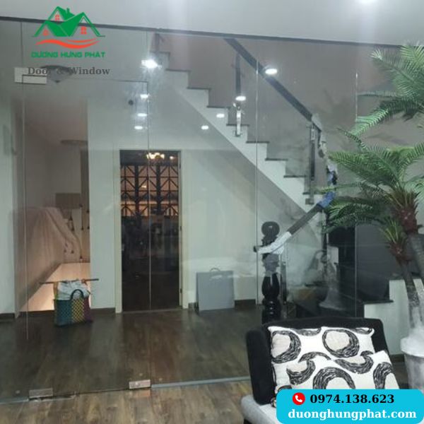 báo giá cửa kính bản lề sàn Tân Bình